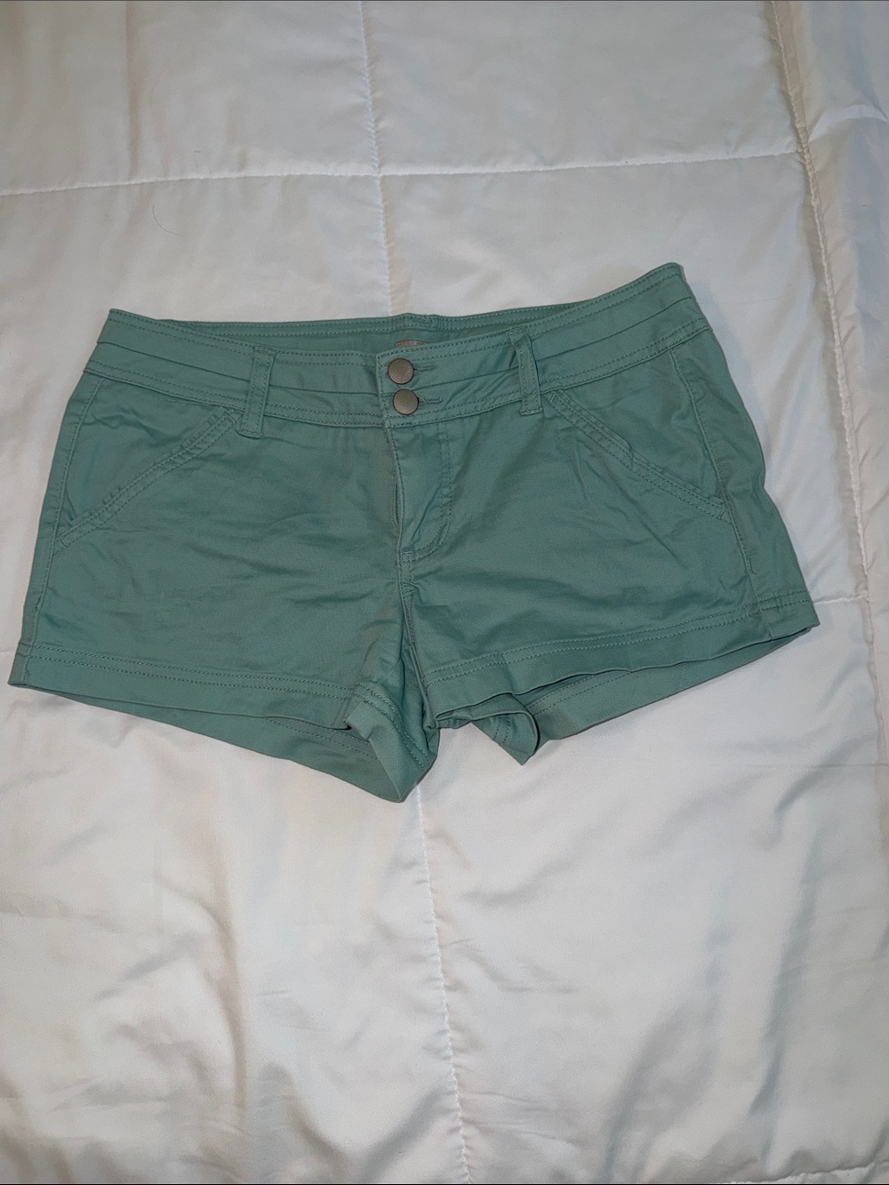 BKE Women’s Mint Green Shorts